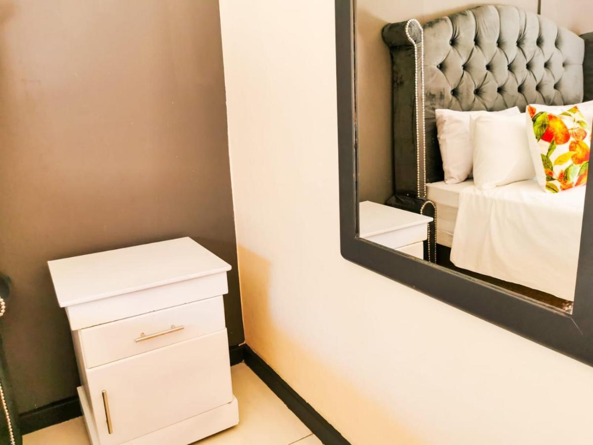 Genesis Guesthouze Hotel Bela-Bela Kültér fotó